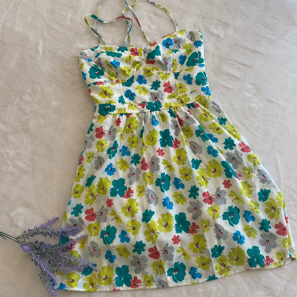 American Eagle floral mini dress with pockets